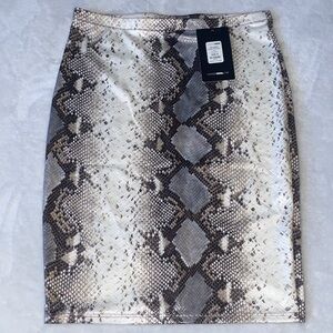 Fashion Nova Black and Cream Snakeskin Pencil Skirt